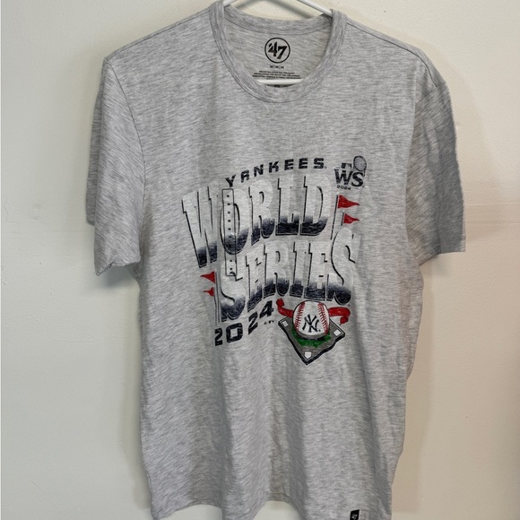 New ‘47 2024 World Series Men's New York Yankees Shirt size Medium Grey New - Picture 1 of 4